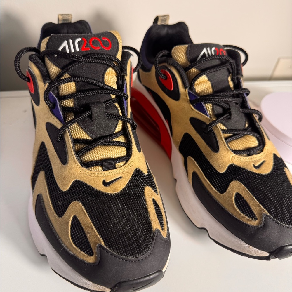 Nike Air Max 200 Team gold size:10